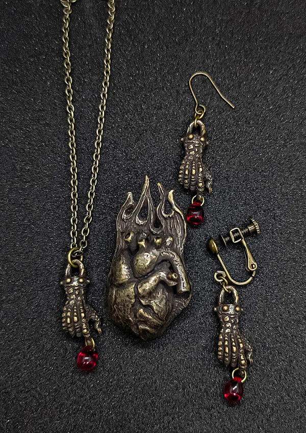 Dragon's Dogma 2 Dragon Hand (Piercing) For One Ear - Image 7