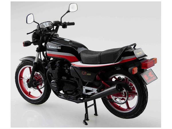 Aoshima 1/12 Kawasaki Z400GP w/ Custom Parts - Image 2