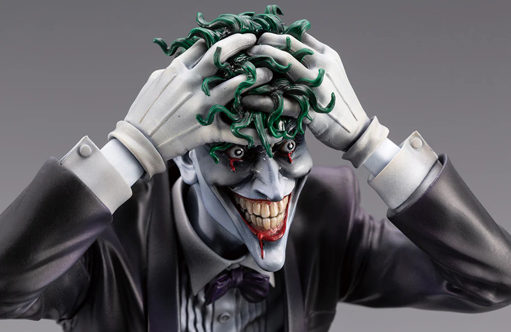 BATMAN: THE KILLING JOKE THE JOKER ARTFX STATUE - Image 4