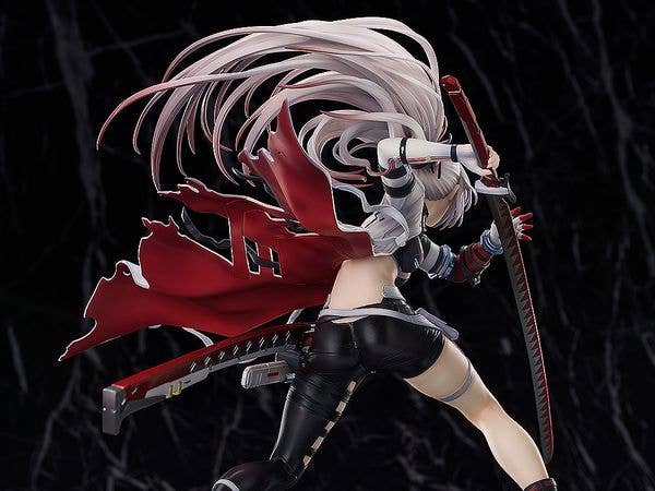 Lucia: Crimson Weave - Image 7