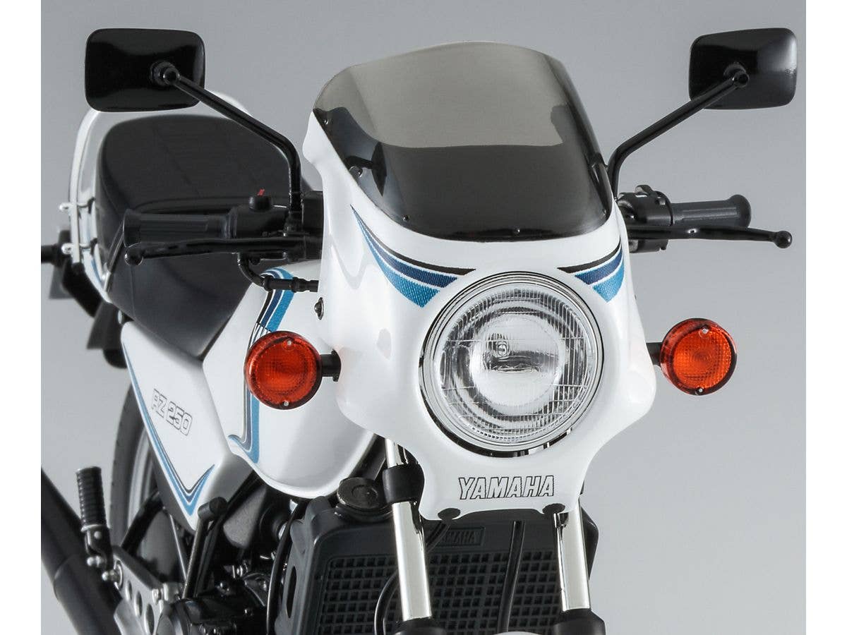 1/12 Yamaha RZ250 (4L3) w/Cowl (1982) - Image 5