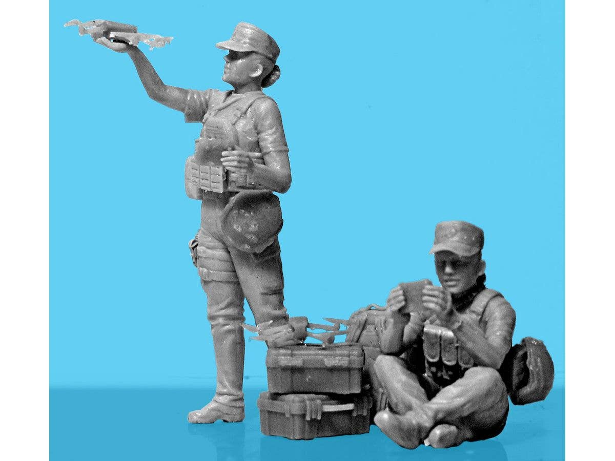 ICM 1/35 ''War has no gender'. Female servicemen of the Armed Forces of Ukraine (100% new molds) - Image 6