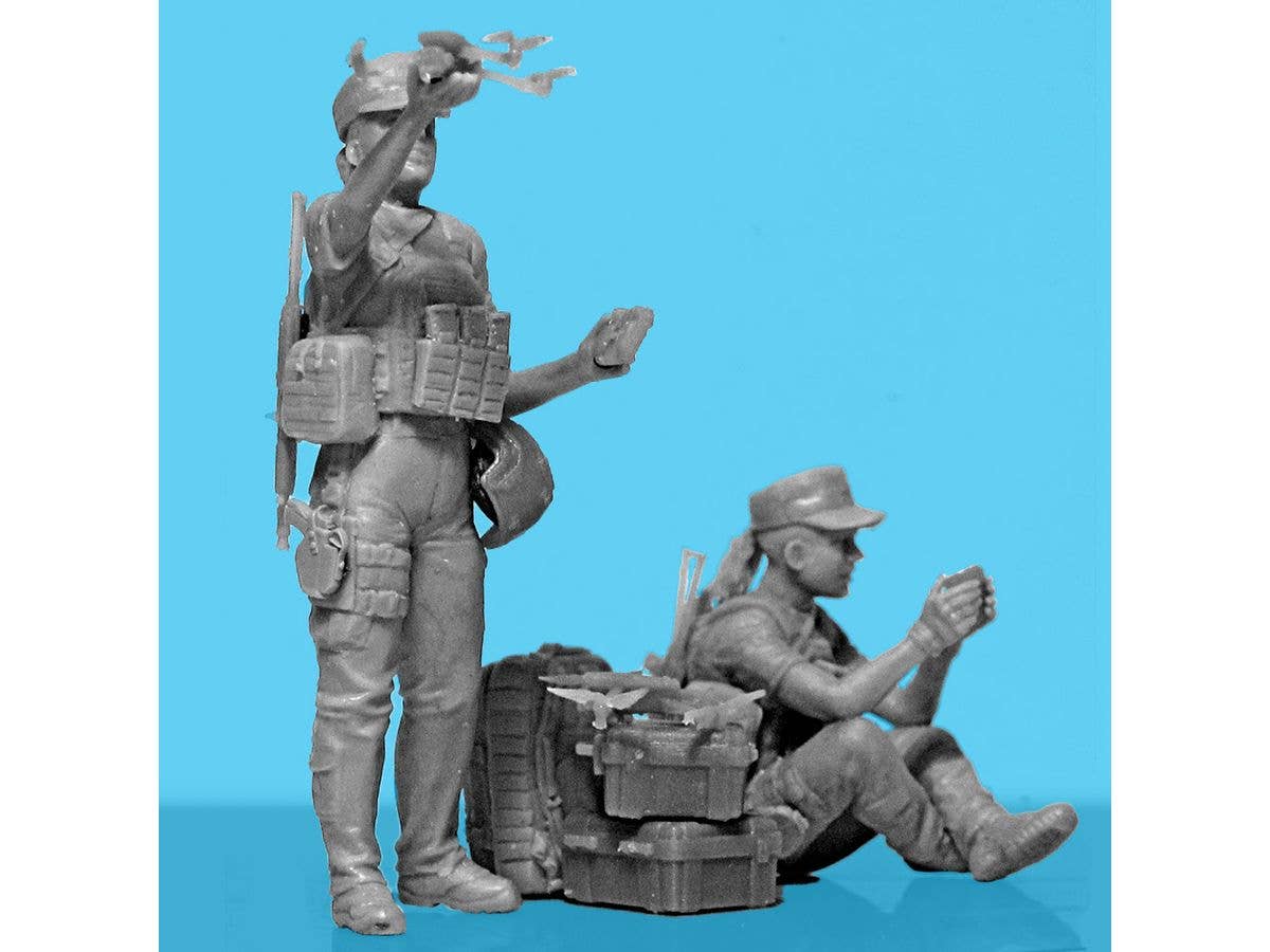 ICM 1/35 ''War has no gender'. Female servicemen of the Armed Forces of Ukraine (100% new molds) - Image 8