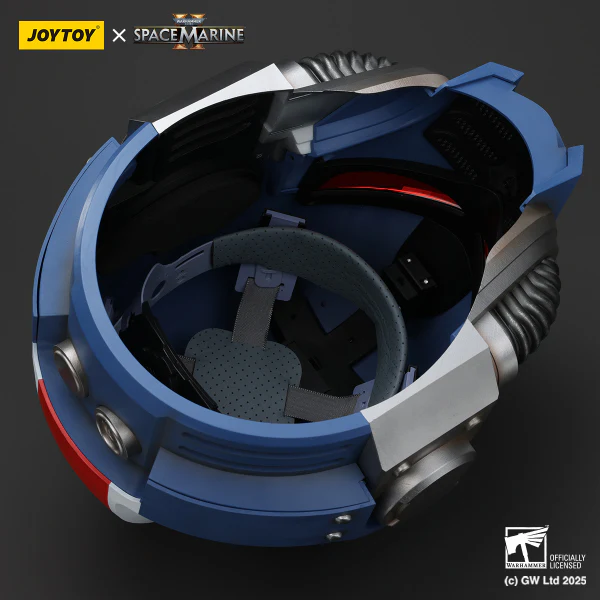 Ultramarines Lieutenant Titus' MKX Helmet - Image 14