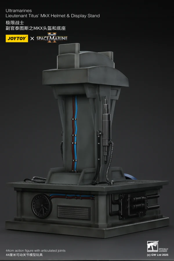 Ultramarines Lieutenant Titus' MKX Helmet & Display Stand - Image 10