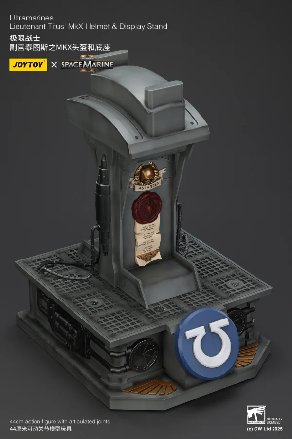 Ultramarines Lieutenant Titus' MKX Helmet & Display Stand - Image 13