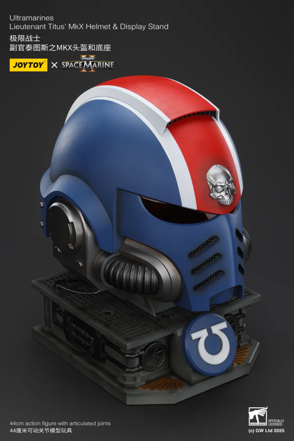 Ultramarines Lieutenant Titus' MKX Helmet & Display Stand - Image 18