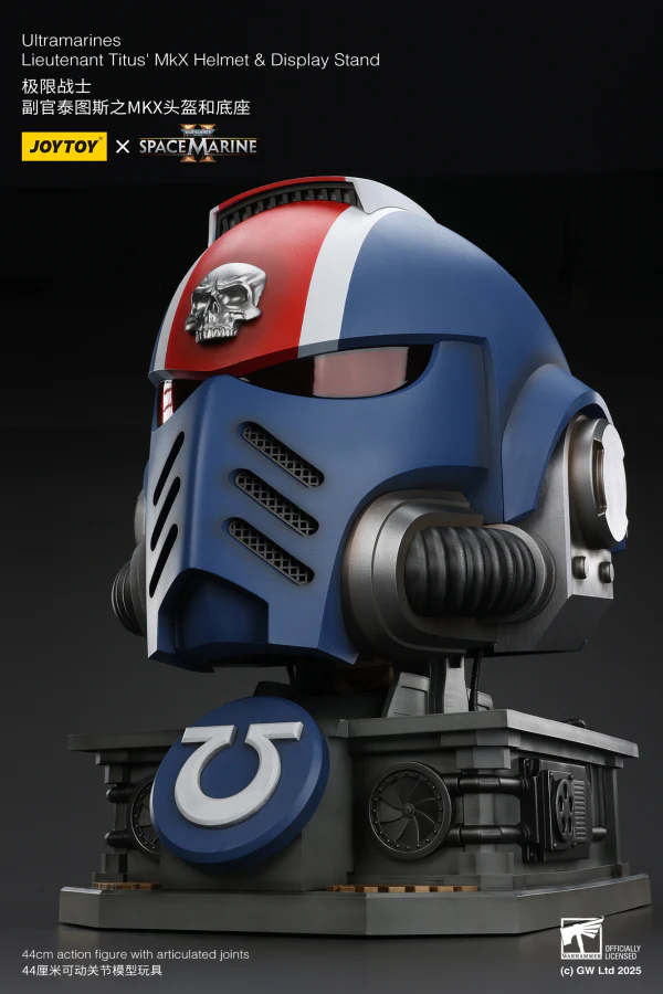 Ultramarines Lieutenant Titus' MKX Helmet & Display Stand - Image 19