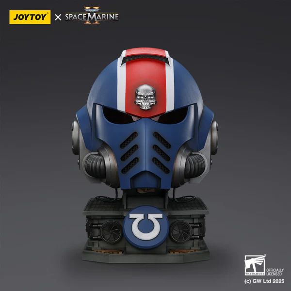 Ultramarines Lieutenant Titus' MKX Helmet & Display Stand - Image 21