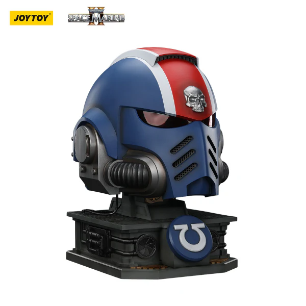 Ultramarines Lieutenant Titus' MKX Helmet & Display Stand - Image 28