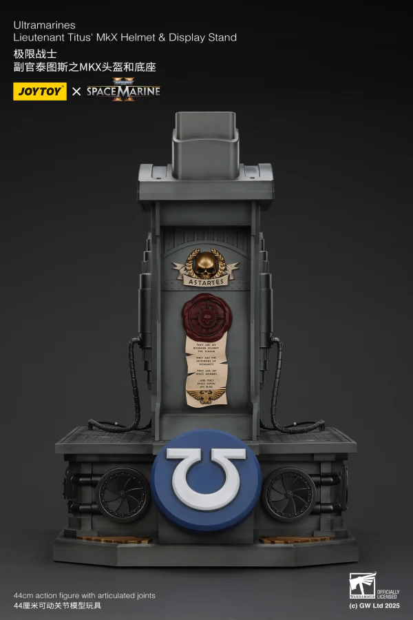 Ultramarines Lieutenant Titus' MKX Helmet & Display Stand - Image 4