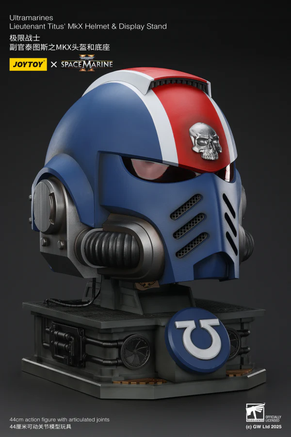 Ultramarines Lieutenant Titus' MKX Helmet & Display Stand - Image 7
