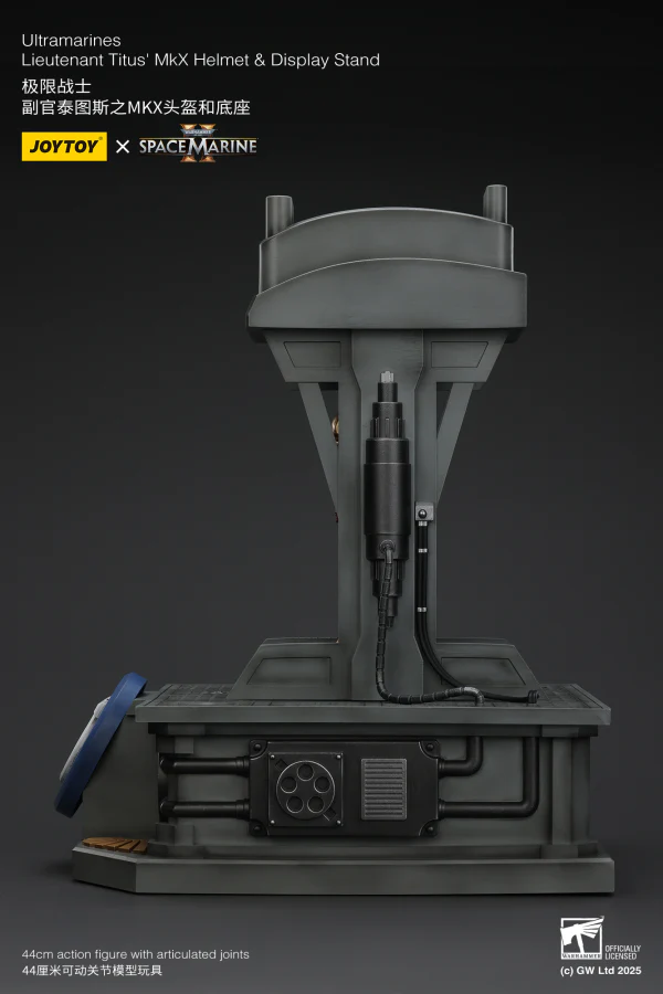 Ultramarines Lieutenant Titus' MKX Helmet & Display Stand - Image 8