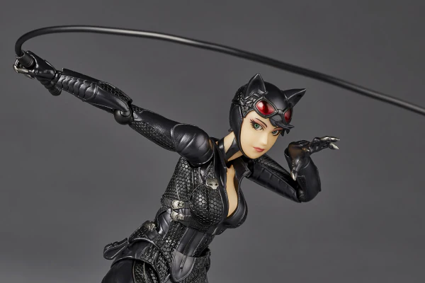 Revoltech Amazing Yamaguchi Cat Woman - Image 8