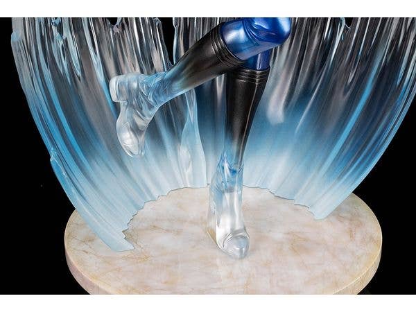 MARVEL INVISIBLE WOMAN ULTIMATE BISHOUJO STATUE - Image 8
