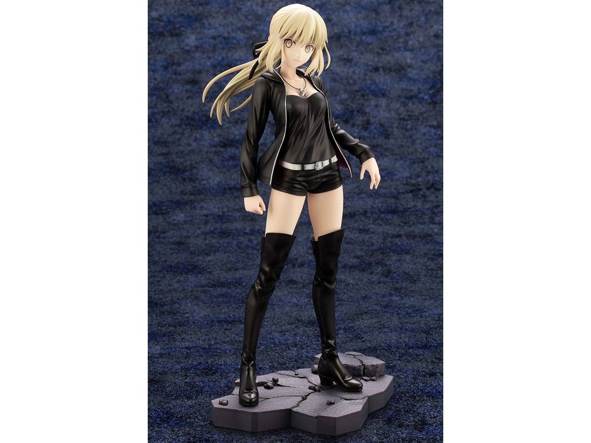 Saber/Altria Pendragon 〔Alter〕 Casual ver. - Image 2