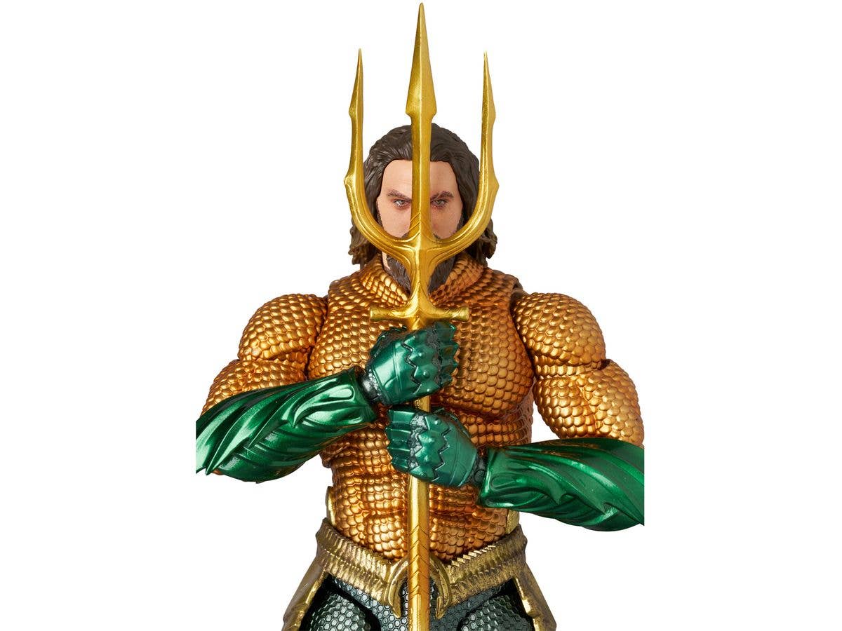 MAFEX AQUAMAN（GOLD & GREEN SUIT） - Image 8