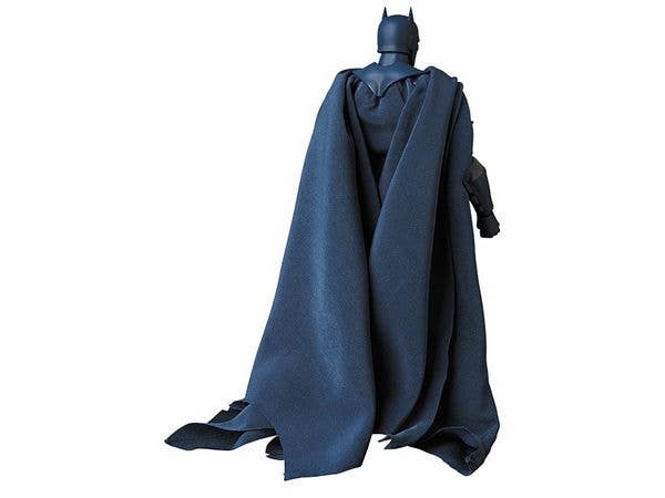 MAFEX BATMAN (HUSH) - Image 7