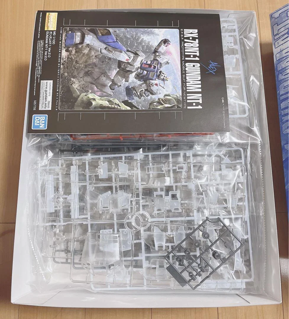 MG 1/100 GUNDAM NT-1 Ver.2.0 [CLEAR COLOR] - Image 5