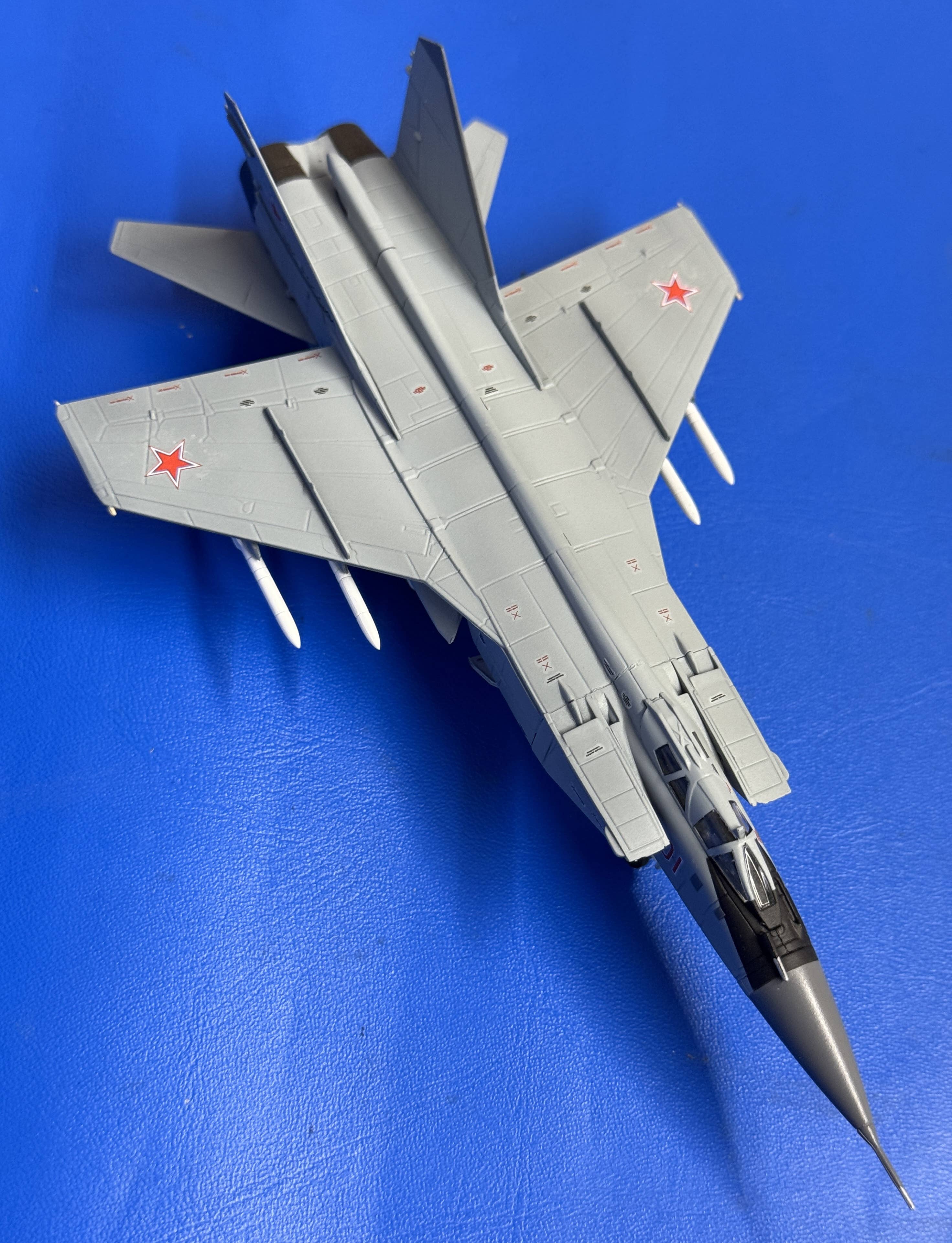 1/144 MiG-31 FOX HOUND - Image 12