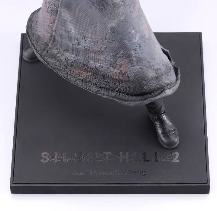 Red Pyramid Thing OSHI WORKS - Image 11