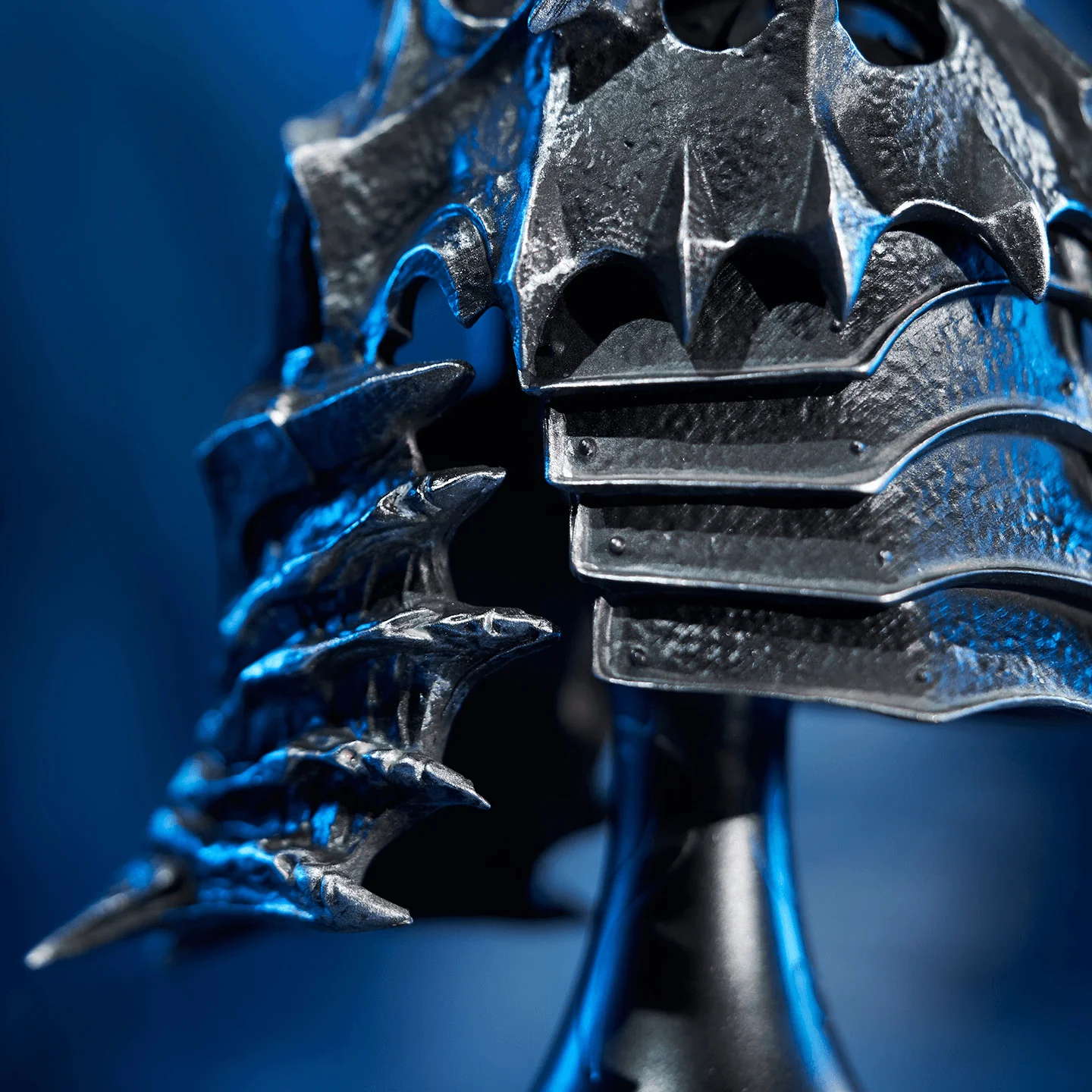 World of Warcraft® Helm of Domination Collector’s Edition Replica - Image 6