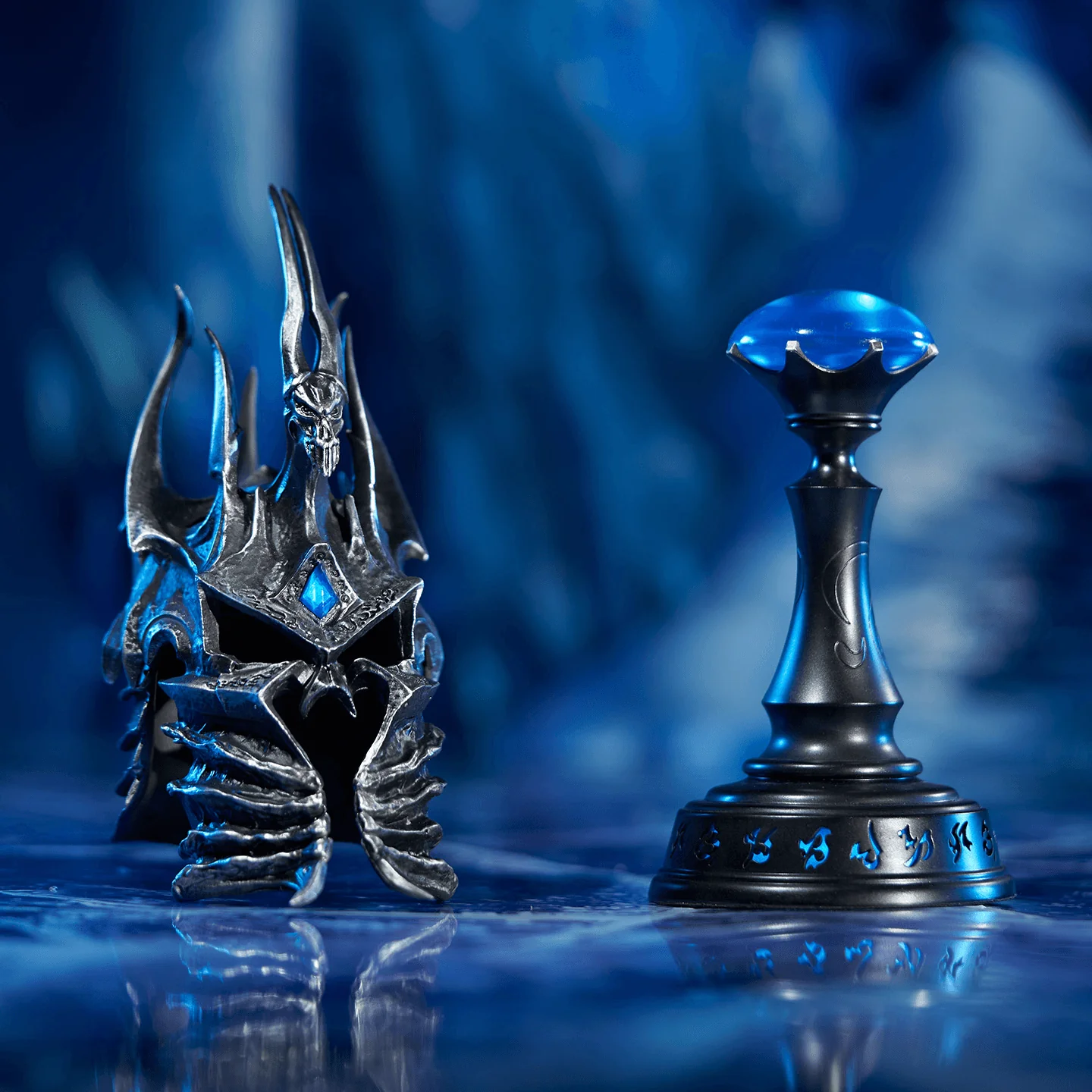 World of Warcraft® Helm of Domination Collector’s Edition Replica - Image 8