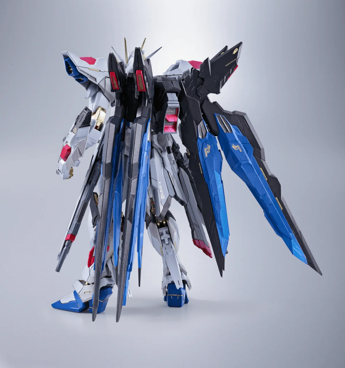 STRIKE FREEDOM GUNDAM - Image 9