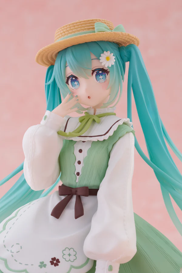 Hatsune Miku Figure - Fashion (Country Ver.) - Image 4
