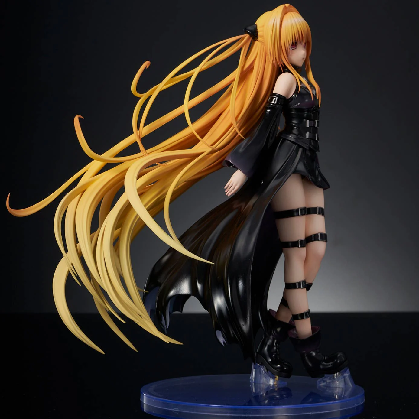 To LOVE-Ru Darkness – Golden Darkness Black Trans Ver. - Image 10