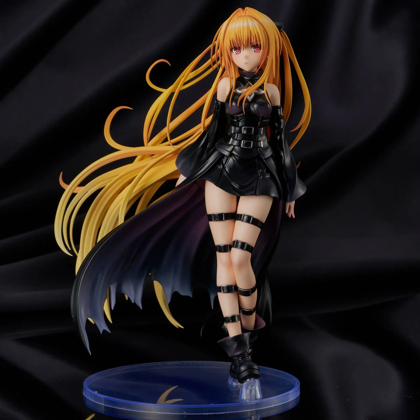 To LOVE-Ru Darkness – Golden Darkness Black Trans Ver. - Image 22